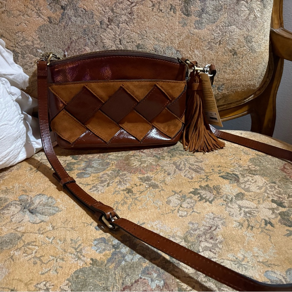 Elegant Brown Leather Crossbody Bag